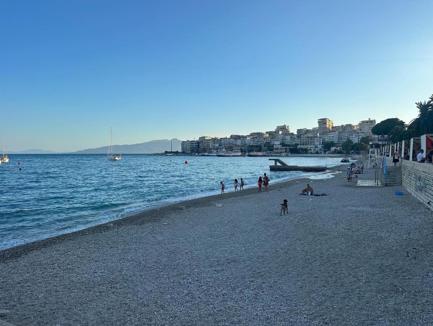 Seafront Apartment Sarande Ngoại thất bức ảnh