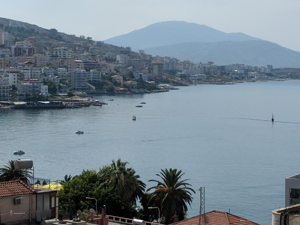 Seafront Apartment Sarande Ngoại thất bức ảnh
