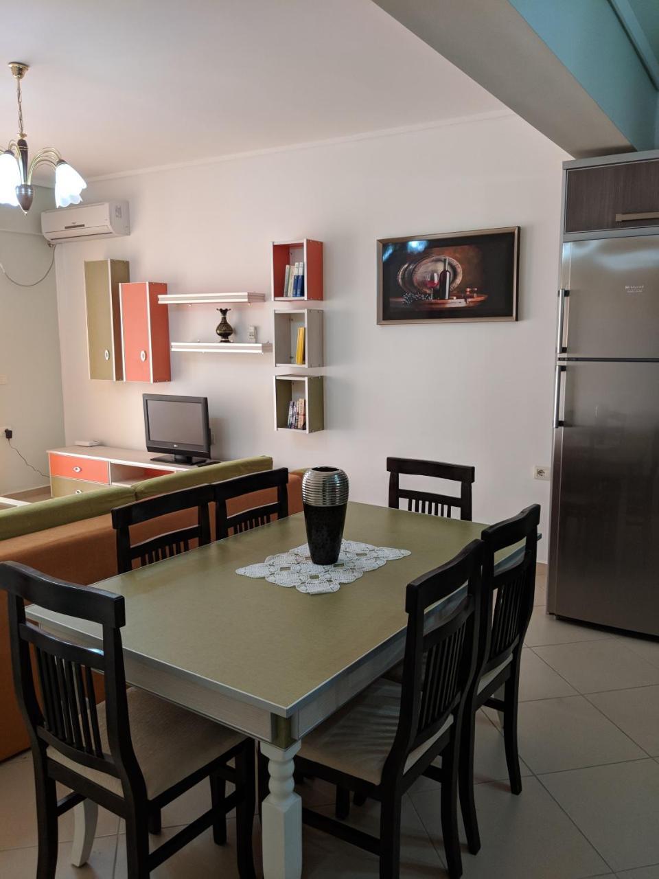 Seafront Apartment Sarande Ngoại thất bức ảnh